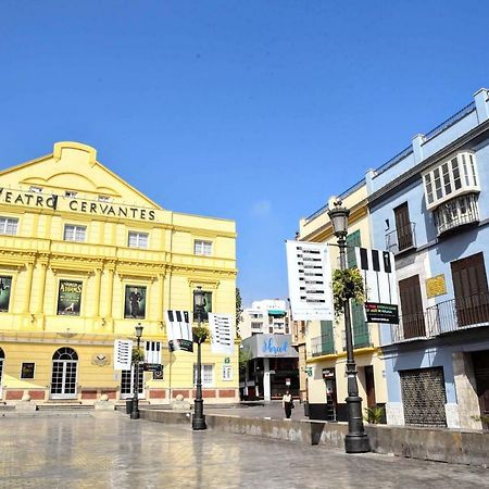 Cozy Apartment City Center Malaga Exterior photo