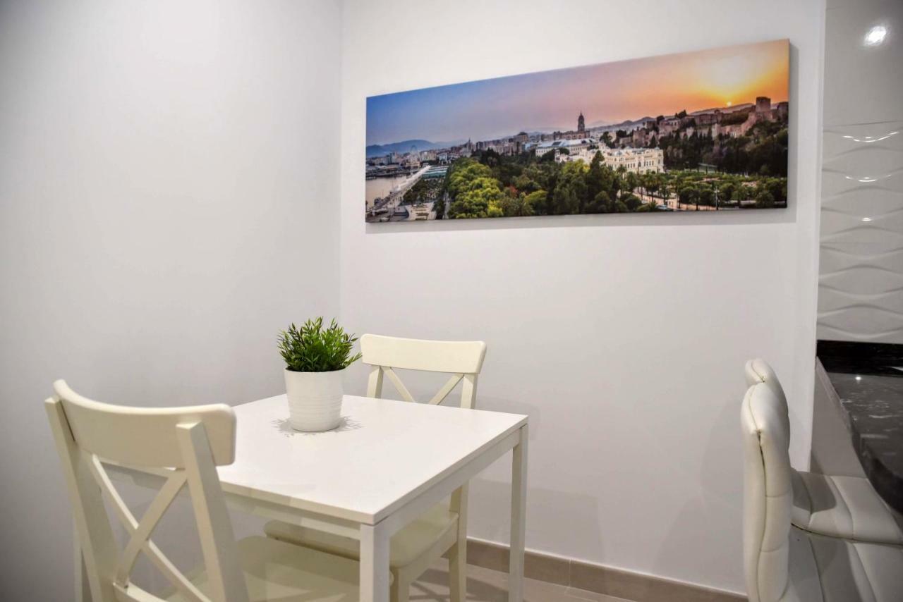Cozy Apartment City Center Malaga Exterior photo